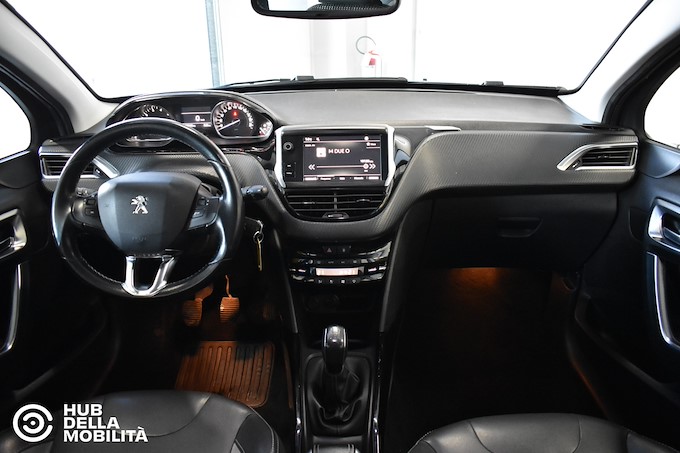 PEUGEOT 2008 PureTech 82 Allure